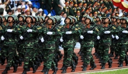 Lễ diễu binh hoành tráng kỷ niệm 40 năm thống nhất đất nước